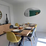 Proche Chu - 4 Couchages - Parking Gratuit - Local Velo *