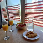 Proche Chu - 4 Couchages - Parking Gratuit - Local Velo Appartement *