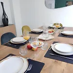 Appartement Proche Chu - 4 Couchages - Parking Gratuit - Local Velo