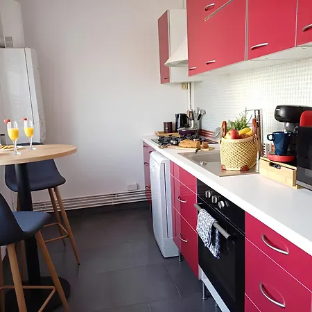 Appartement Proche Chu - 4 Couchages - Parking Gratuit - Local Velo *