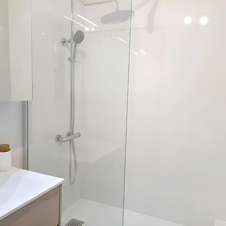 Proche Chu - 4 Couchages - Parking Gratuit - Local Vélo Apartamento Amiens