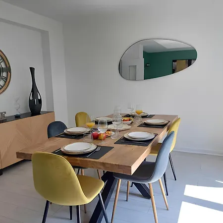 Proche Chu - 4 Couchages - Parking Gratuit - Local Vélo *